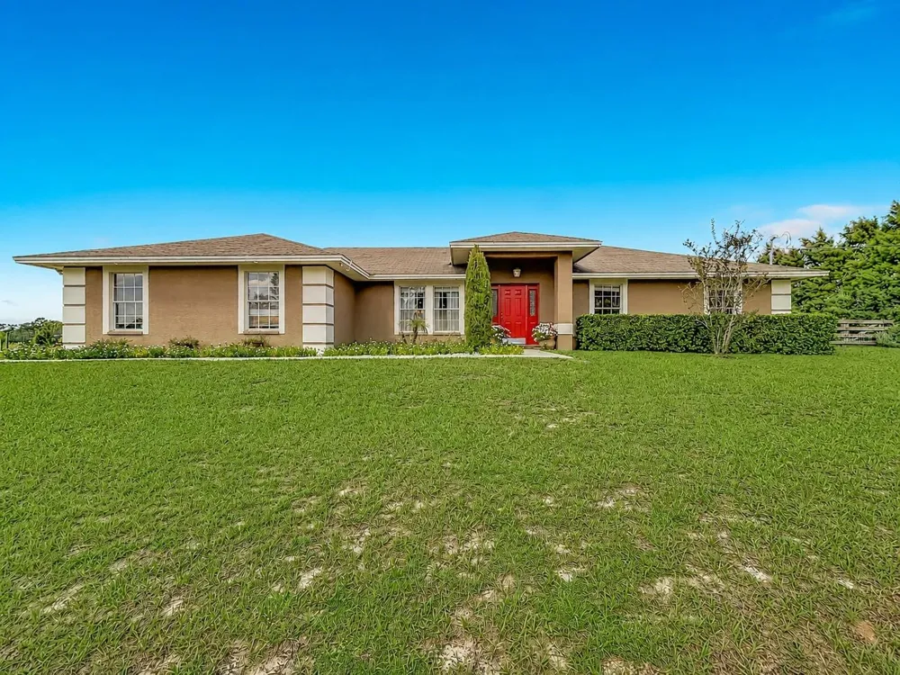 18030 BAYAMON AVENUE Polk City, FL 33868