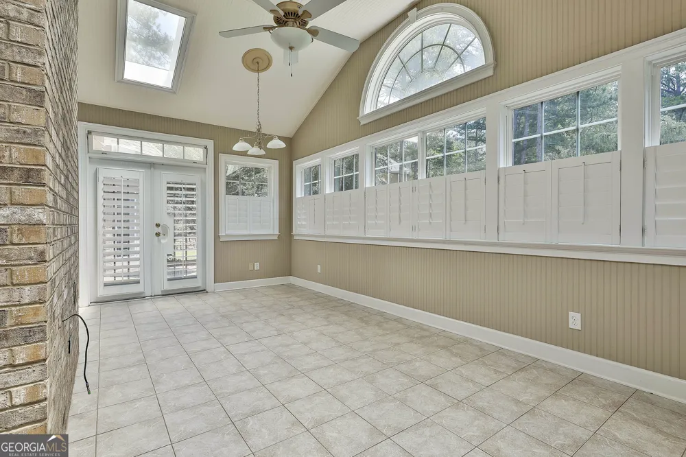 15 Stratford WAY Newnan, GA 30265