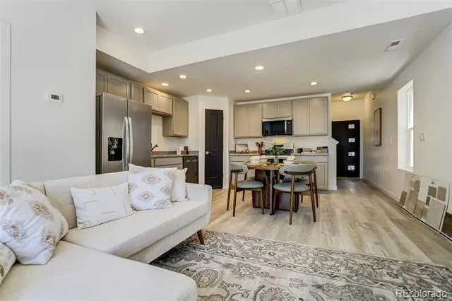 1881 Erin Loop Colorado Springs, CO 80918