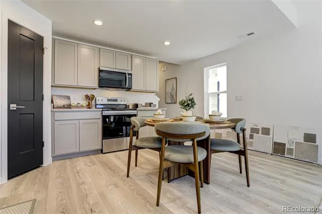 1881 Erin Loop Colorado Springs, CO 80918