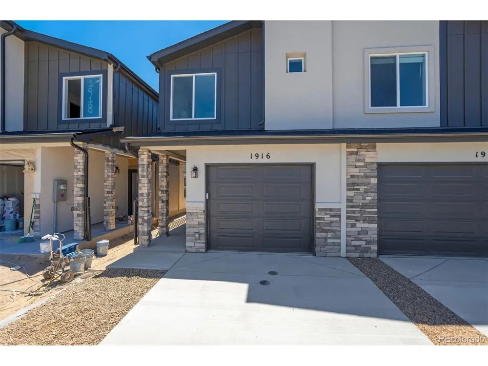 1881 Erin Loop Colorado Springs, CO 80918