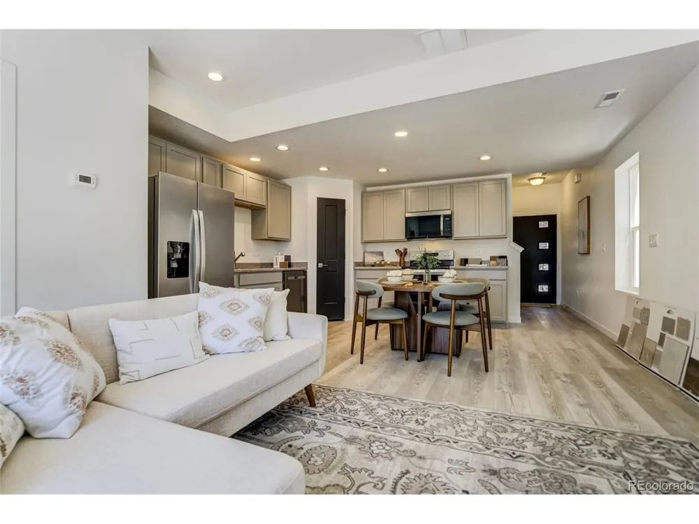 1881 Erin Loop Colorado Springs, CO 80918