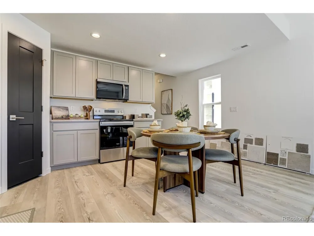 1881 Erin Loop Colorado Springs, CO 80918
