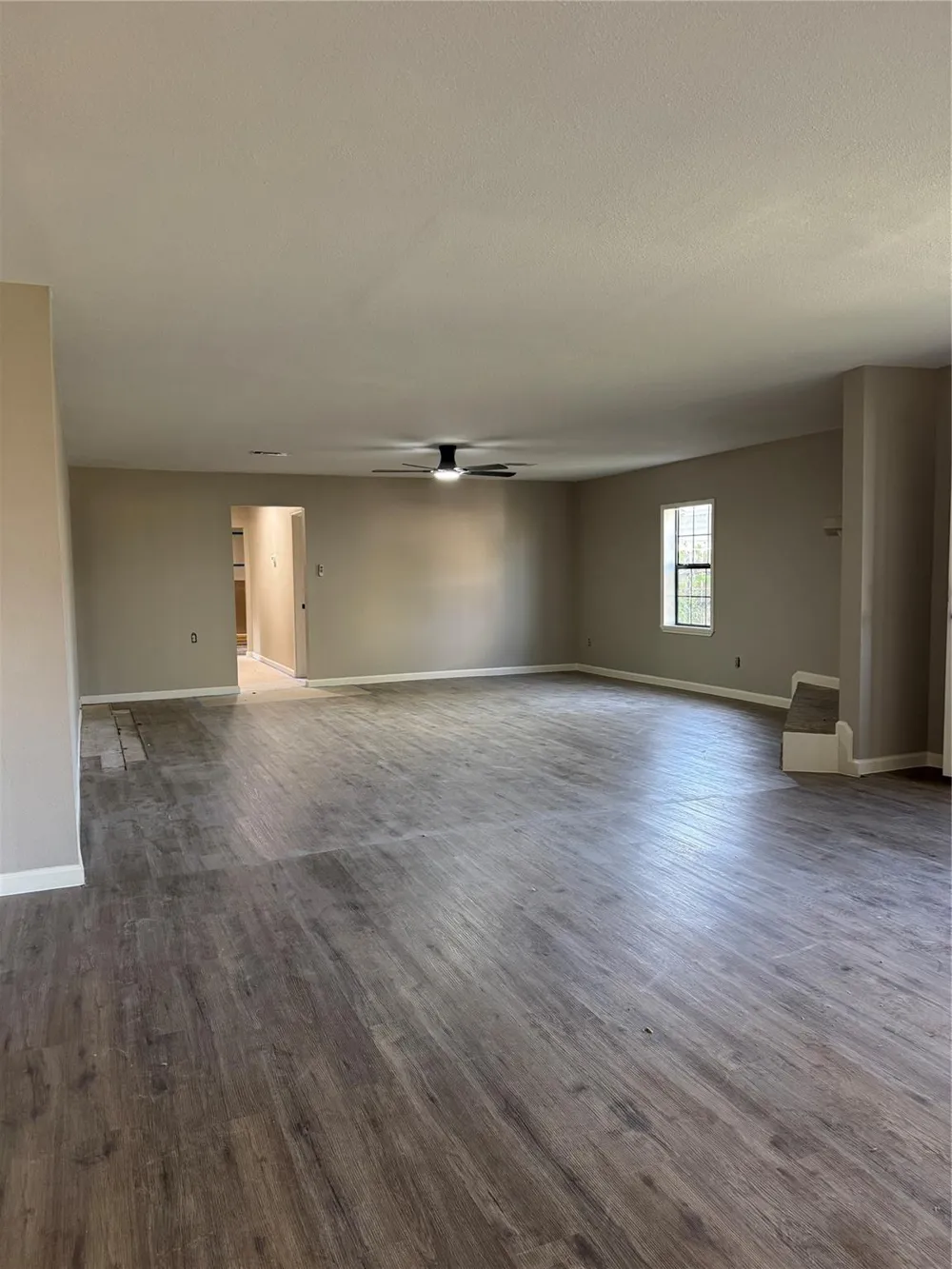 4701 Cherry Street Santa Fe, TX 77517