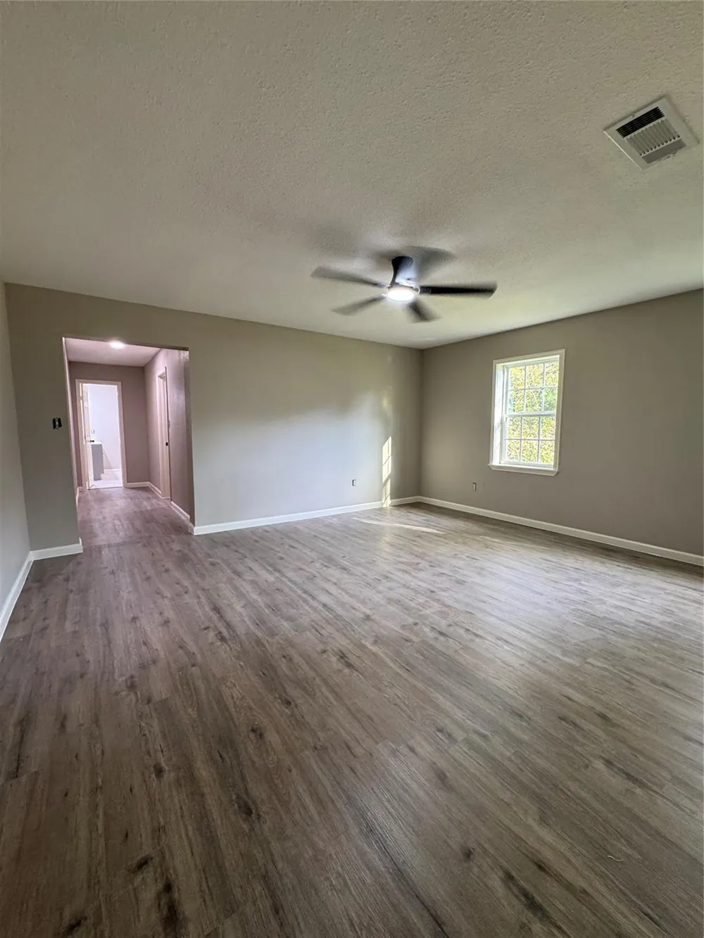 4701 Cherry Street Santa Fe, TX 77517