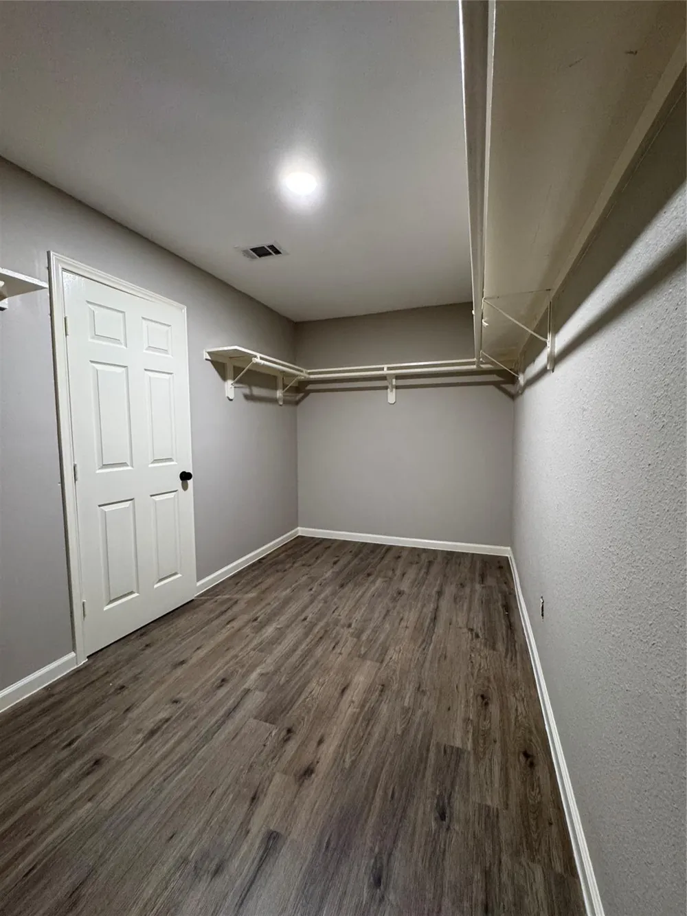 4701 Cherry Street Santa Fe, TX 77517