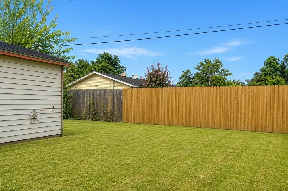 4701 Cherry Street Santa Fe, TX 77517