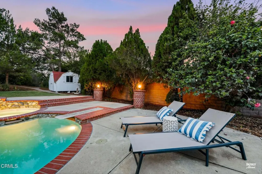 947 Golden Crest Avenue Thousand Oaks, CA 91320