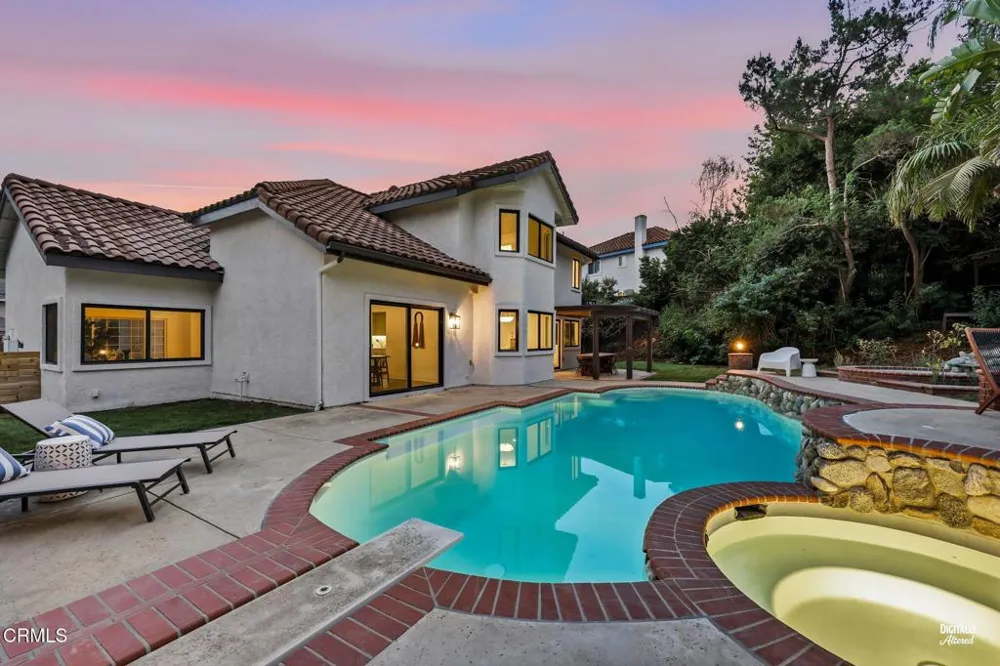 947 Golden Crest Avenue Thousand Oaks, CA 91320
