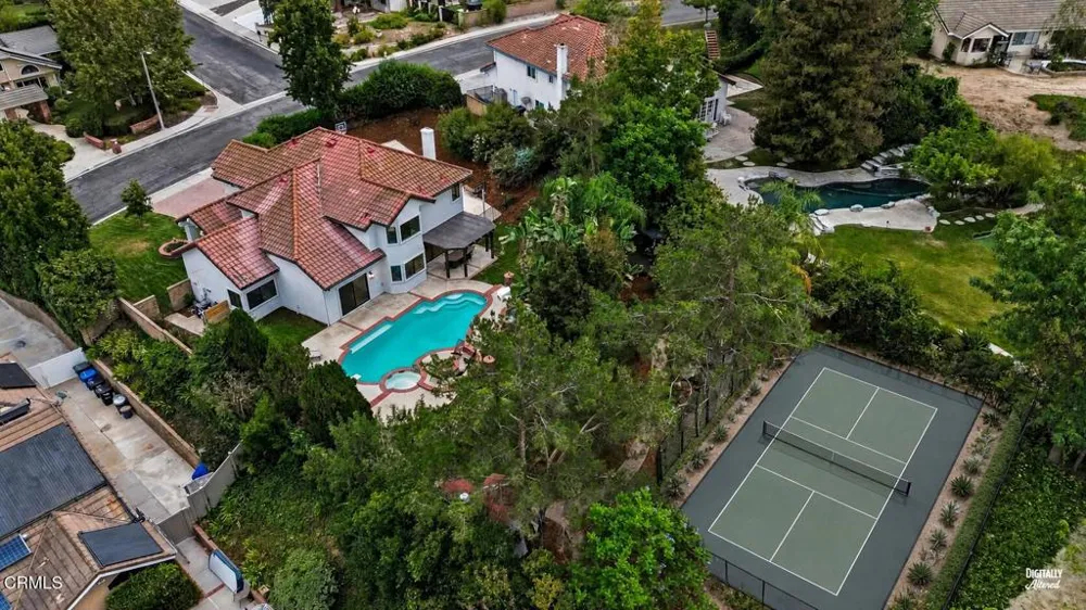 947 Golden Crest Avenue Thousand Oaks, CA 91320