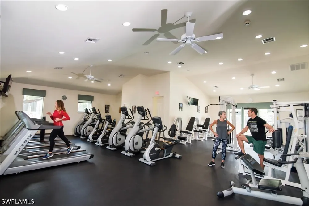 Cypress Trace Circle #2820 Naples, FL 34119
