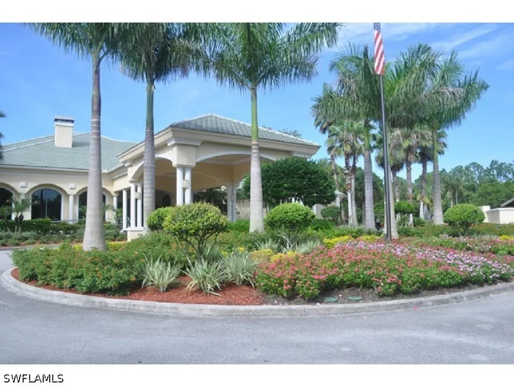 Cypress Trace Circle #2820 Naples, FL 34119