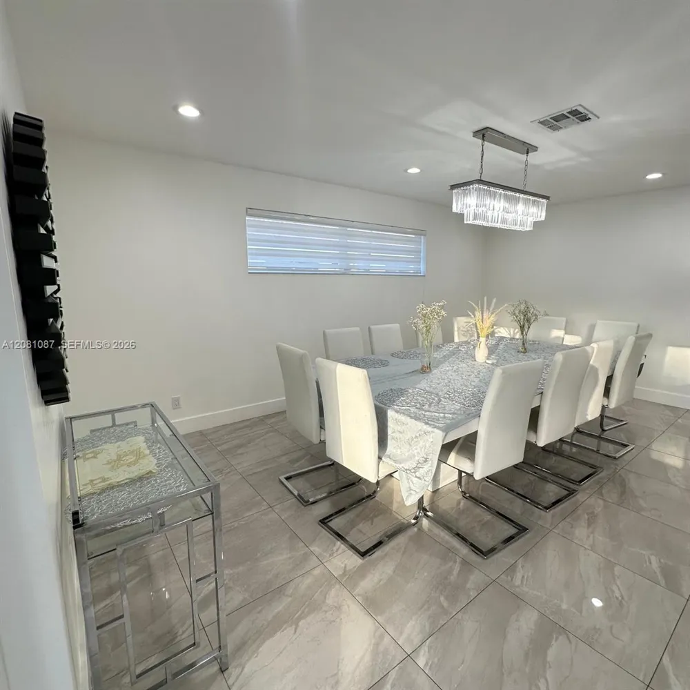 3750 54th Ave Hollywood, FL 33021