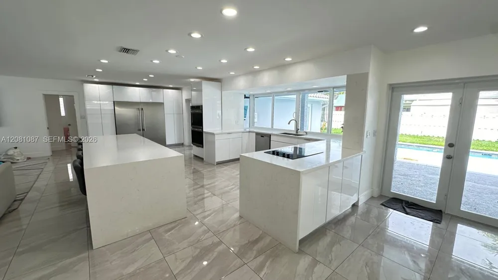 3750 54th Ave Hollywood, FL 33021