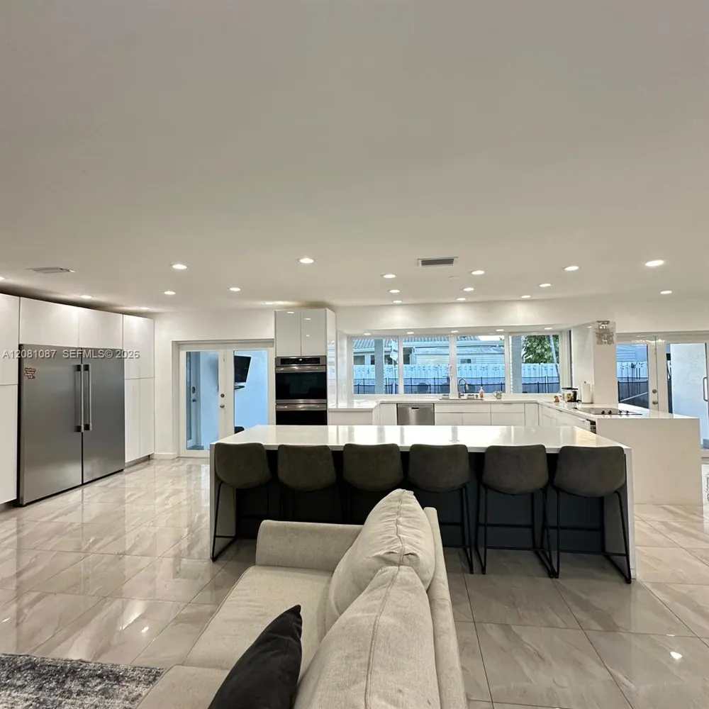 3750 54th Ave Hollywood, FL 33021