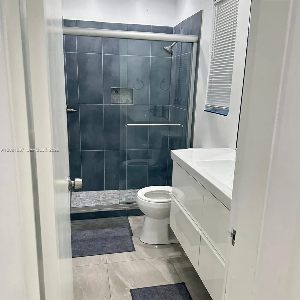 3750 54th Ave Hollywood, FL 33021