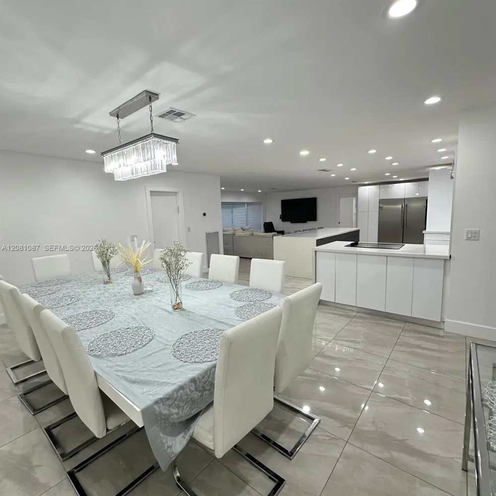 3750 54th Ave Hollywood, FL 33021