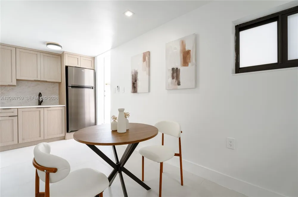 1221 Biarritz Dr Miami Beach, FL 33141