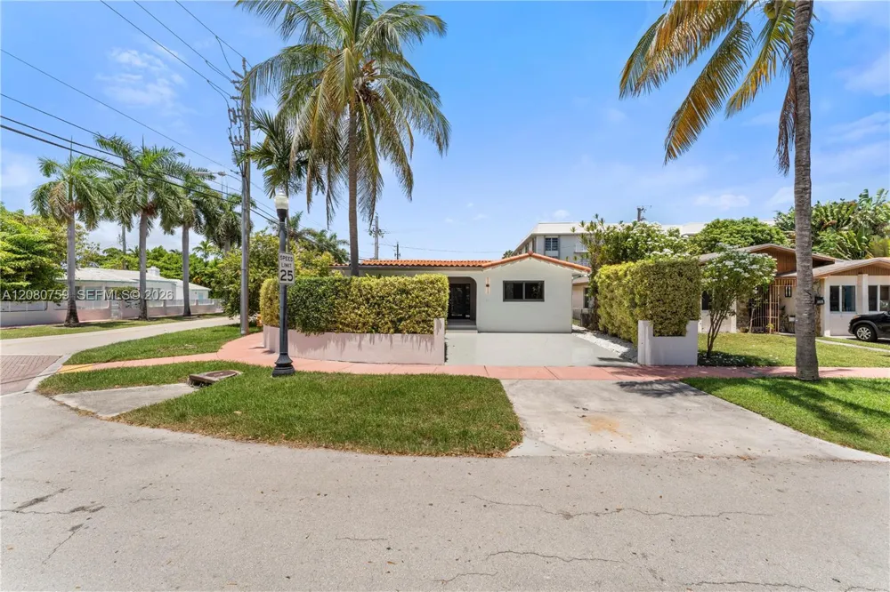1221 Biarritz Dr Miami Beach, FL 33141