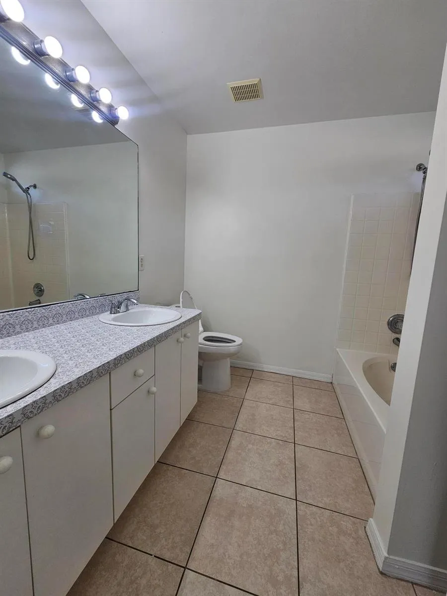 162 SW GRIMALDO TERRACE Port St. Lucie, FL 34984