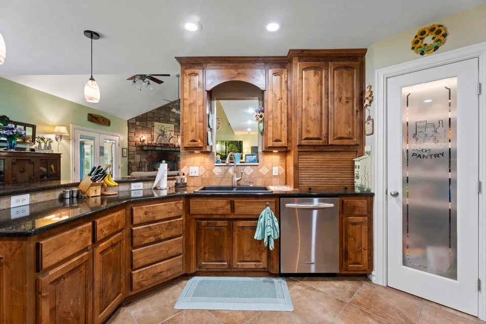 12348 E 389 ROAD Jay, OK 74346