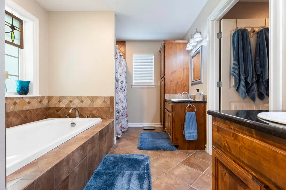 12348 E 389 ROAD Jay, OK 74346