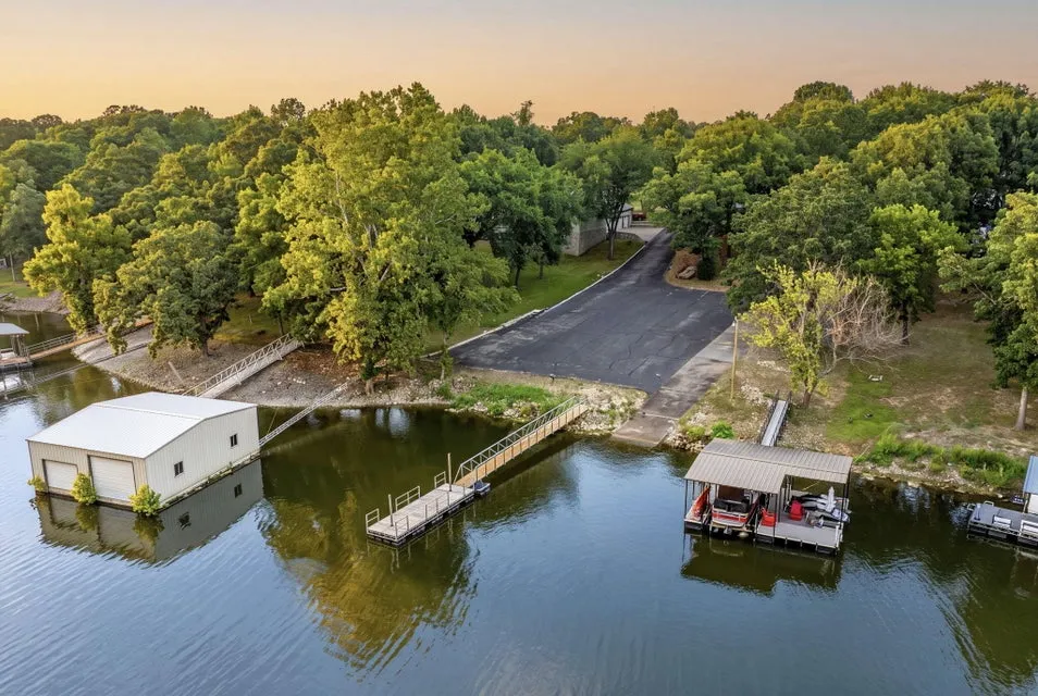 34323 S Coves Drive Afton, OK 74331
