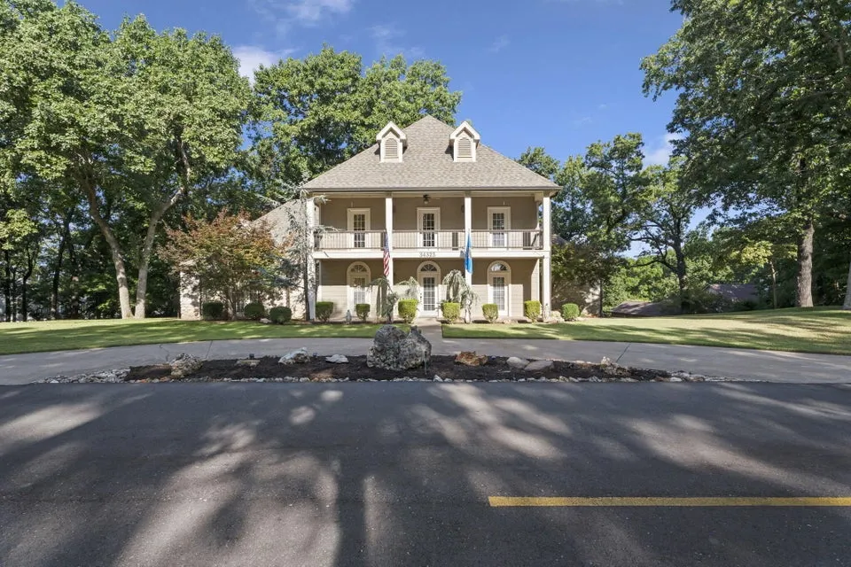 34323 S Coves Drive Afton, OK 74331