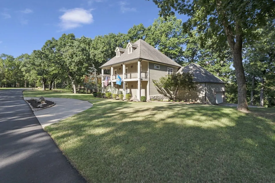 34323 S Coves Drive Afton, OK 74331