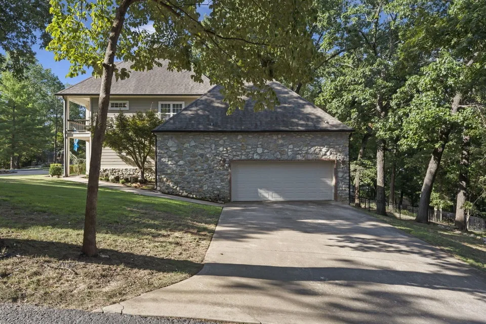 34323 S Coves Drive Afton, OK 74331