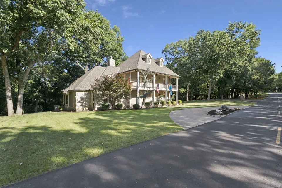 34323 S Coves Drive Afton, OK 74331