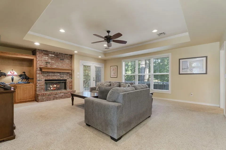 34323 S Coves Drive Afton, OK 74331