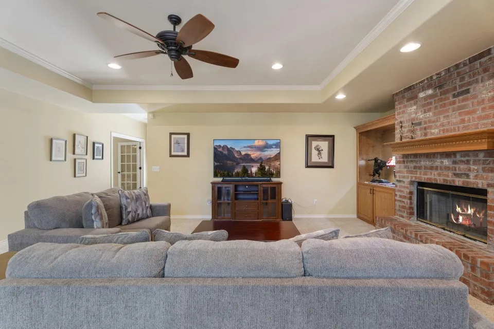 34323 S Coves Drive Afton, OK 74331