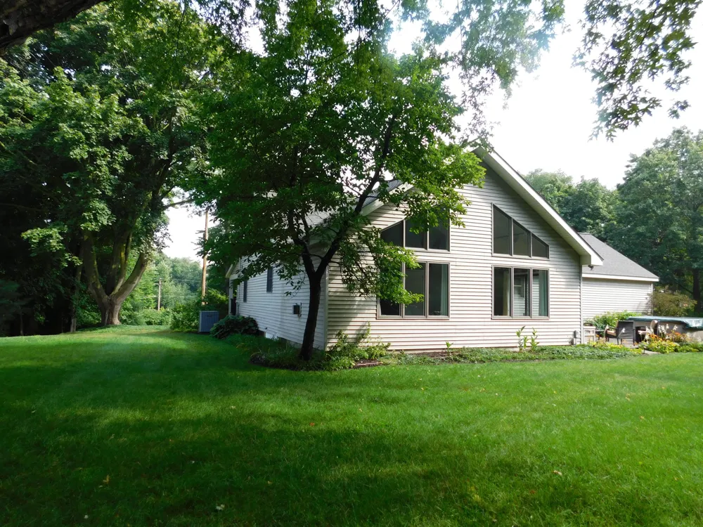 1538 W 32nd Street Laketown Township, MI 49423