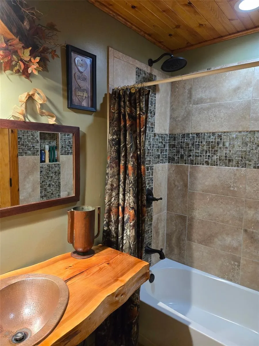 15190 LEEANN ROAD Sarasota, FL 34240