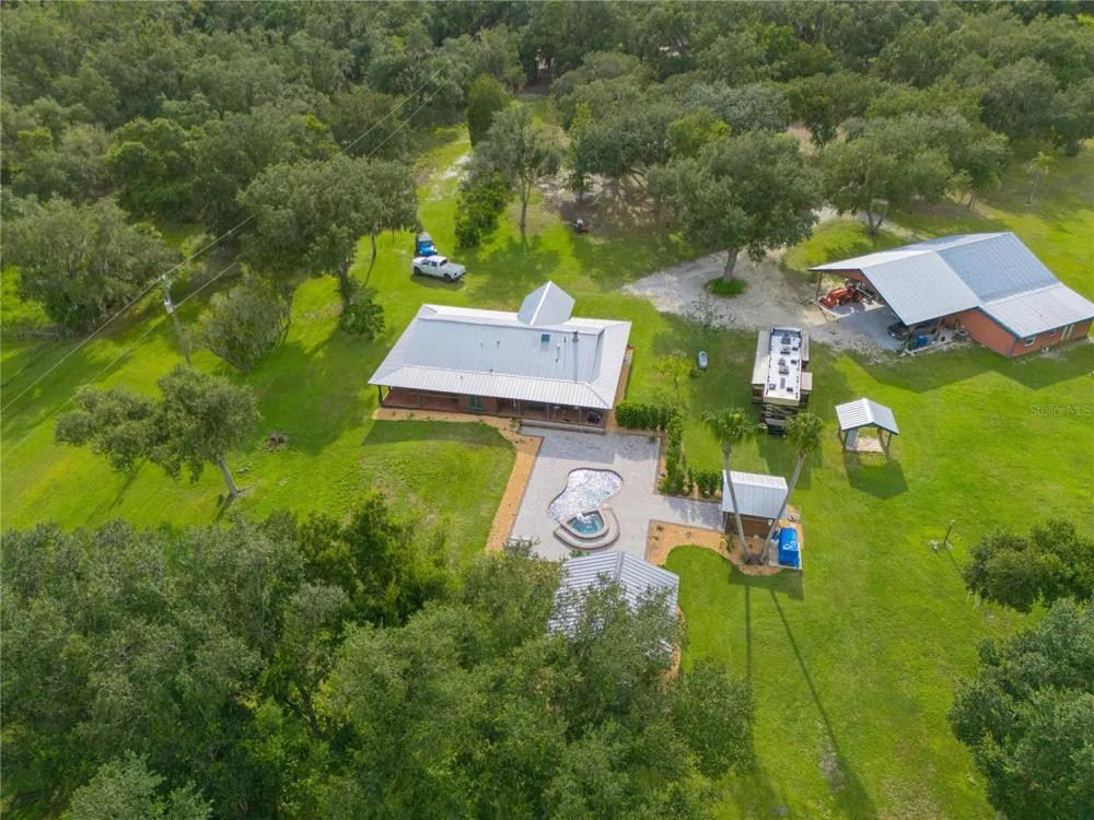 15190 LEEANN ROAD Sarasota, FL 34240
