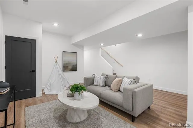 537 Josephine Street Denver, CO 80206
