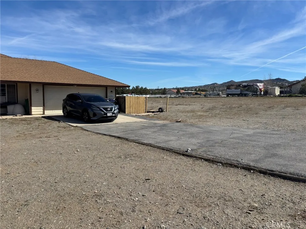 9591 Colfax Road Phelan, CA 92371