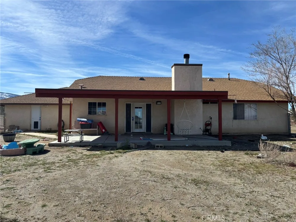 9591 Colfax Road Phelan, CA 92371
