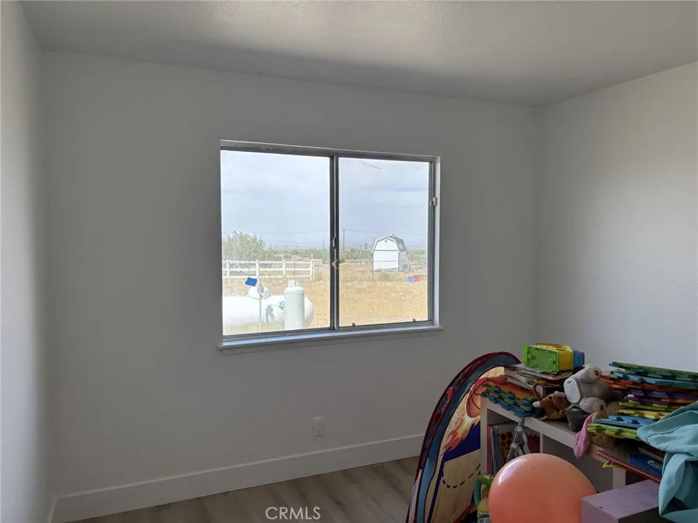 9591 Colfax Road Phelan, CA 92371