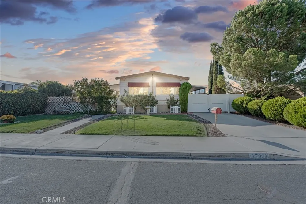 13962 Riviera Victorville, CA 92395