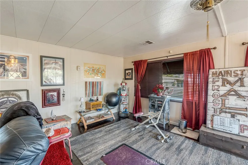 13962 Riviera Victorville, CA 92395