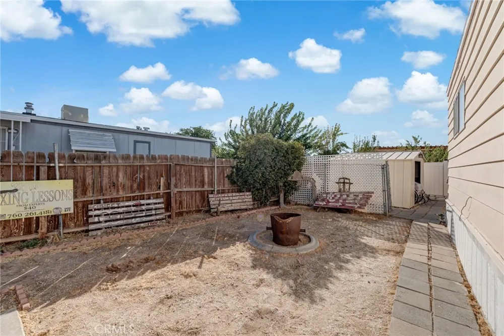 13962 Riviera Victorville, CA 92395