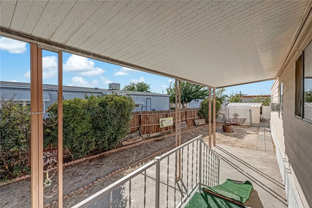 13962 Riviera Victorville, CA 92395