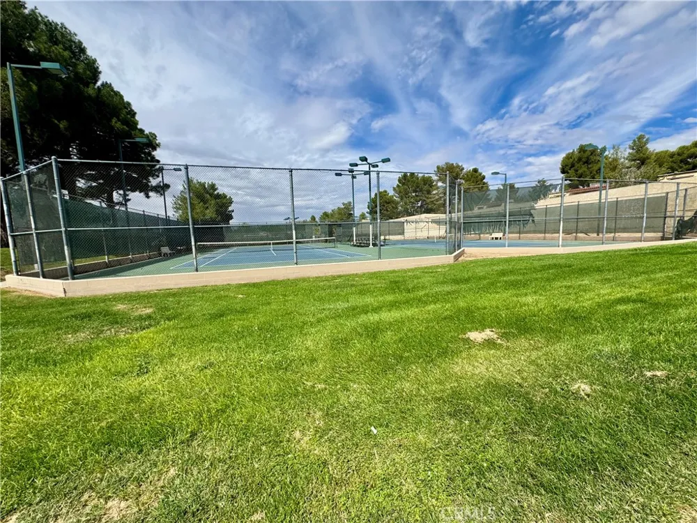 13962 Riviera Victorville, CA 92395