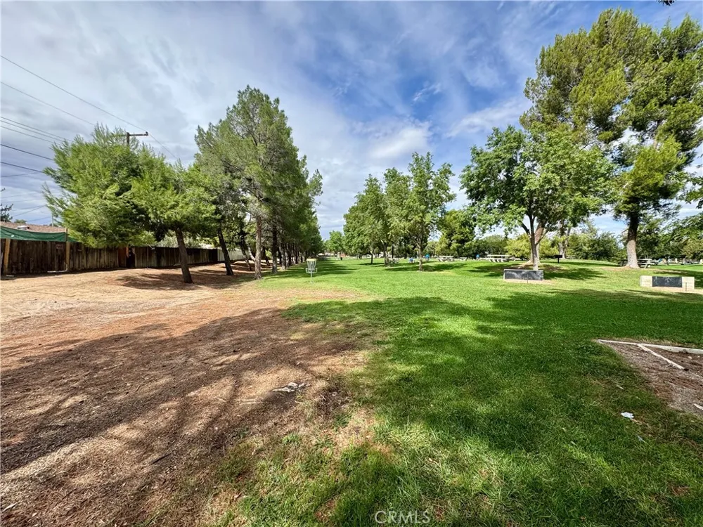 13962 Riviera Victorville, CA 92395