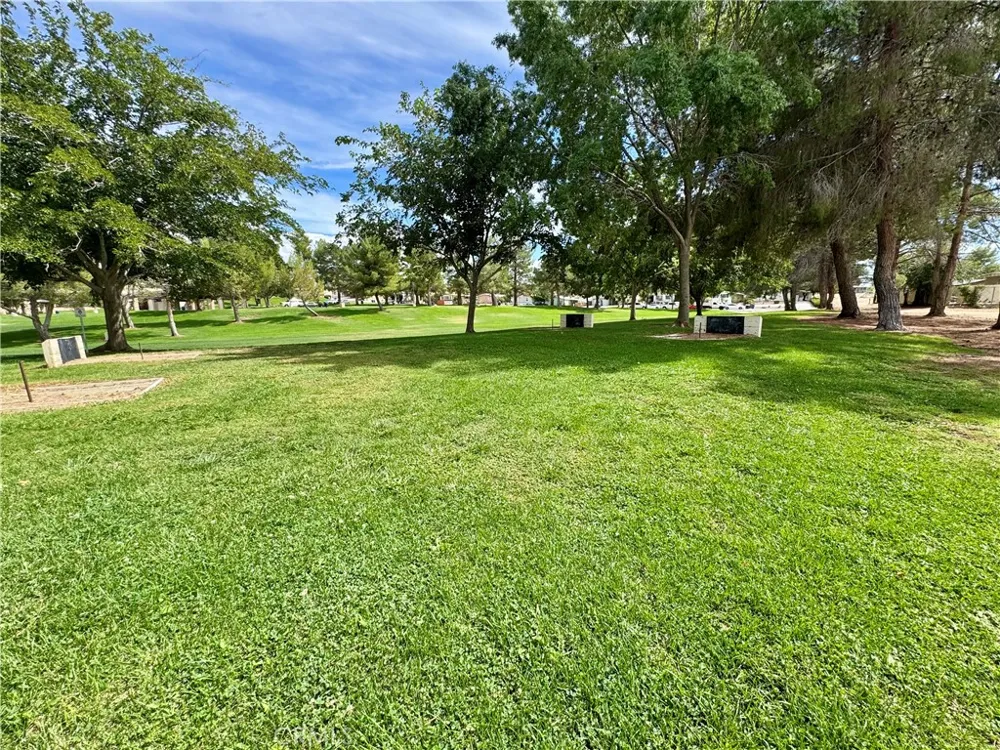 13962 Riviera Victorville, CA 92395