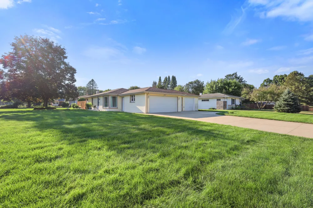 3695 Pinto Road Kalamazoo, MI 49004