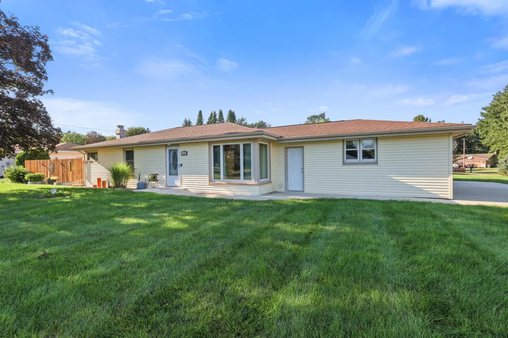 3695 Pinto Road Kalamazoo, MI 49004