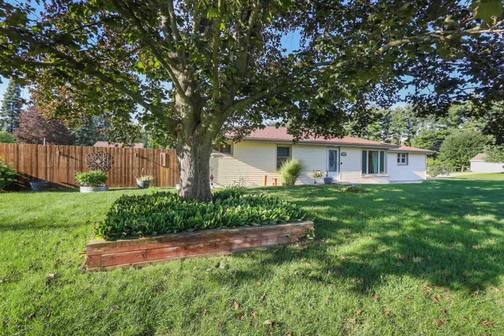 3695 Pinto Road Kalamazoo, MI 49004